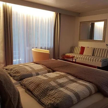 Hotel Restaurant Kniebishoehe *