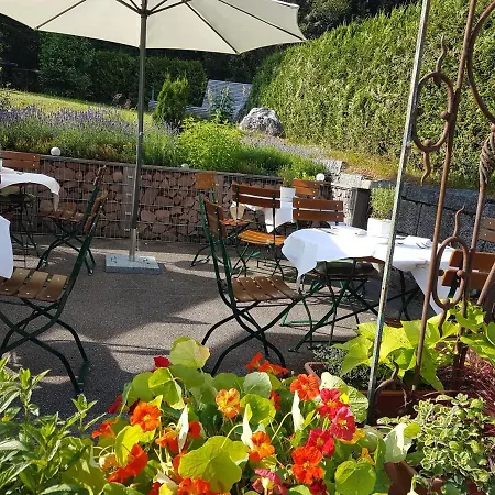 Restaurant Kniebishoehe