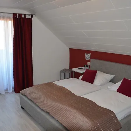 Restaurant Kniebishoehe