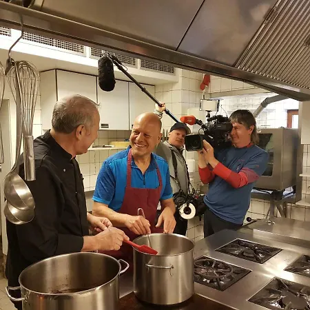 Restaurant Kniebishoehe Hotel *